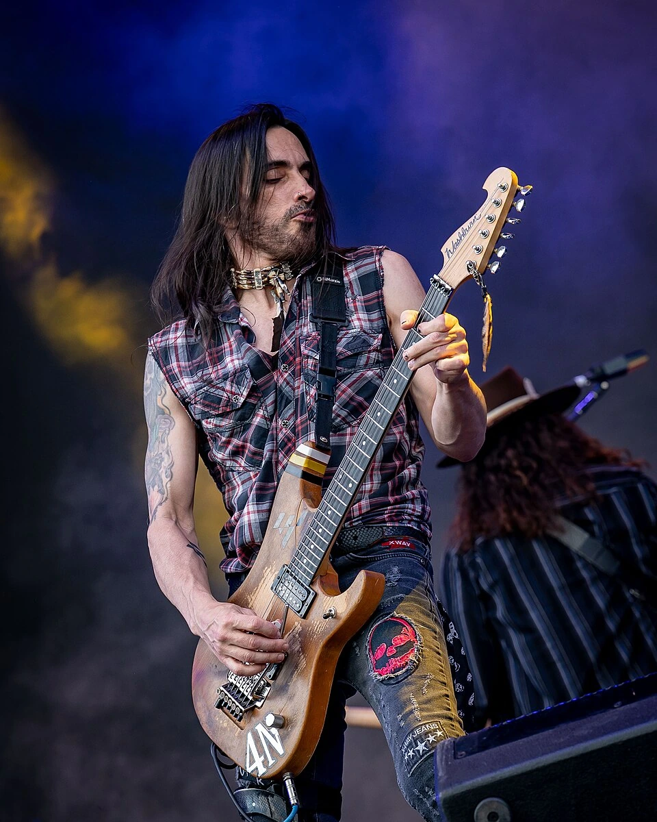 Nuno Bettencourt Net Worth: Estimate, Breakdown, and How It’s Figured