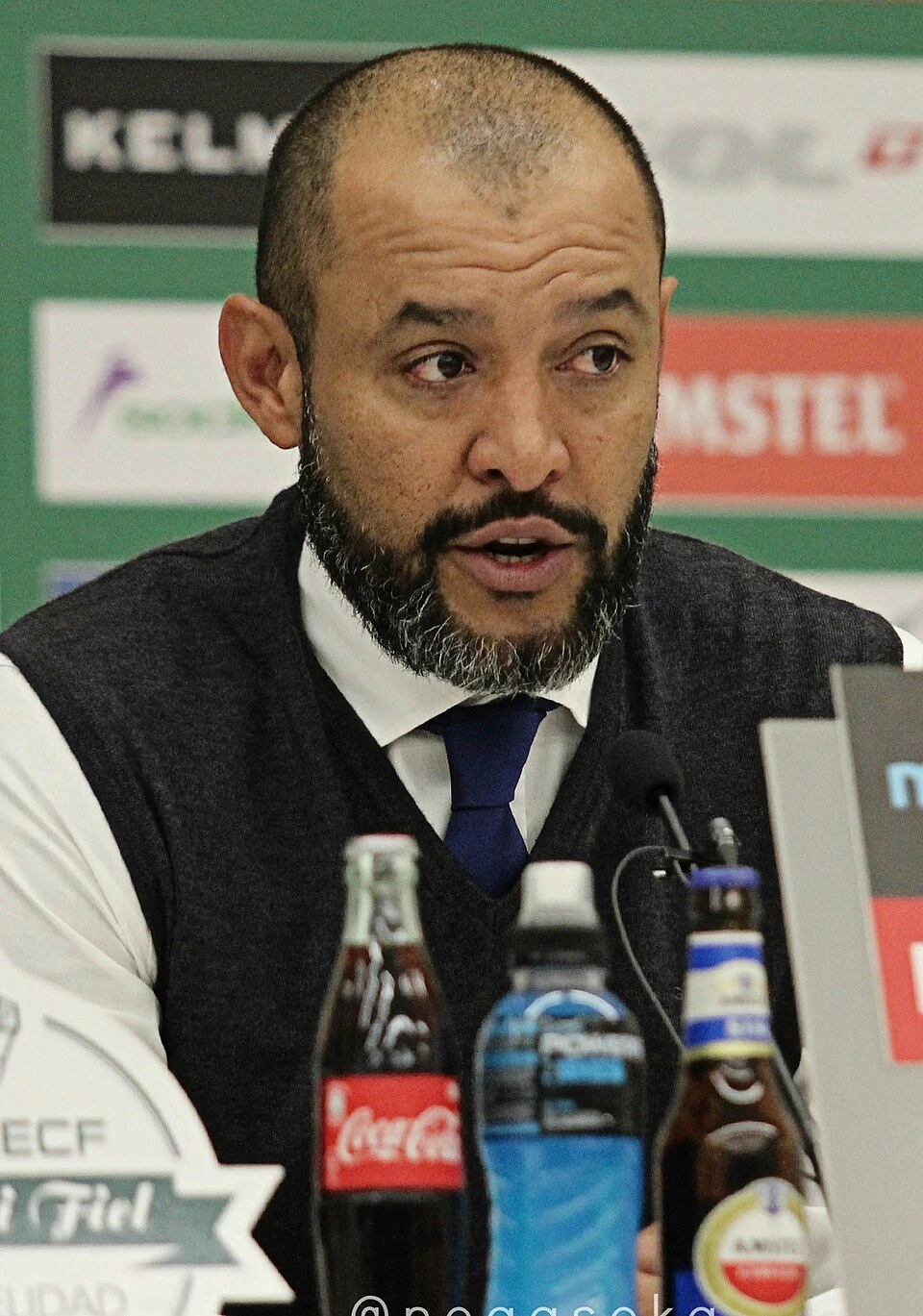 Nuno Espírito Santo speaking at a press conference